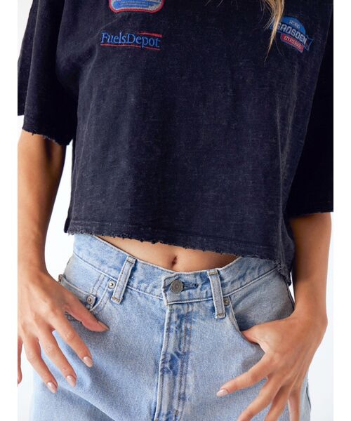 Ungrid(アングリッド)の「【UNISEX/ユニセックス】エンブロイダリーダメージロゴTee(Tシャツ/カットソー・レディース・オフホワイト/ブラック/オレンジ・SMALL/MEDIUM)」の8枚目の写真