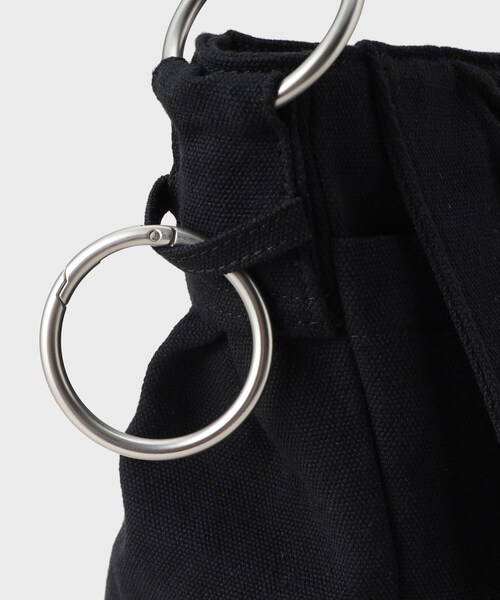 tk.TAKEO KIKUCHI(ティーケータケオキクチ)の「K’PJT by AOI 「Canvas Shoulder Bag」(ショルダーバッグ・メンズ・ブラック・00)」の16枚目の写真