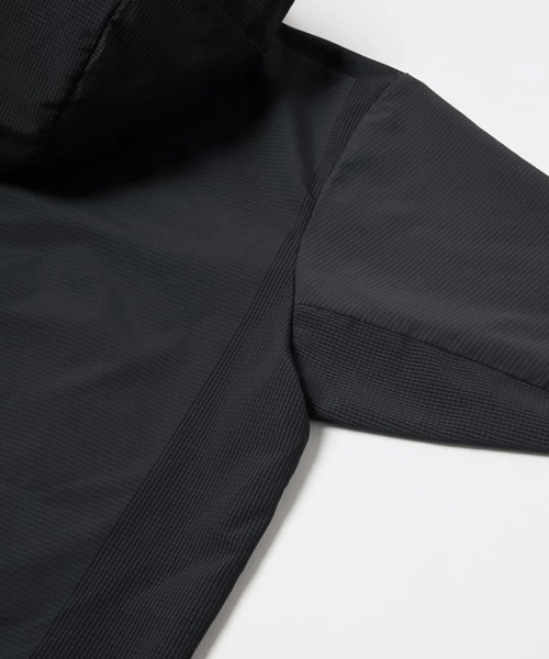 DESCENTE ALLTERRAIN(デサント オルテライン)の「DESCENTE ALLTERRAIN/デサント オルテライン JACKET CREAS AIR ジャケット(ナイロンジャケット・メンズ・ブラック・O/L/M)」の7枚目の写真