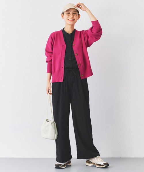 and myera（アンド マイラ）の「ａｎｄ　ｍｙｅｒａ　ｆｅａｔ．ａｖｅｃｍｏｉ　ザクロ色のカーディガン（カーディガン/ボレロ・レディース・ピンク・L/M/LL/S）」の2枚目の写真