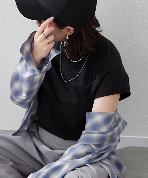 Remind me and forever(リマインドミーアンドフォーエバー)の「【8色展開!】オーガニック素材、華奢見えフレンチTシャツ(Tシャツ/カットソー・レディース・その他1/その他3/ベージュ/ブラウン/オフホワイト/ブルー/ブラック/カーキ・FREE)」の2枚目の写真