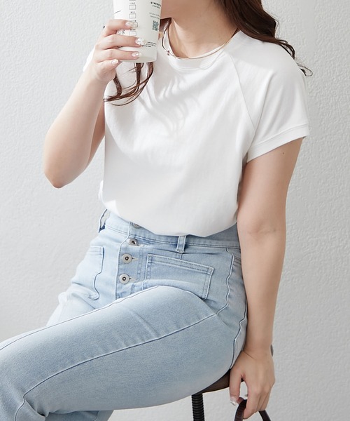 Remind me and forever(リマインドミーアンドフォーエバー)の「【8色展開!】オーガニック素材、華奢見えフレンチTシャツ(Tシャツ/カットソー・レディース・その他1/その他3/ベージュ/ブラウン/オフホワイト/ブルー/ブラック/カーキ・FREE)」の9枚目の写真