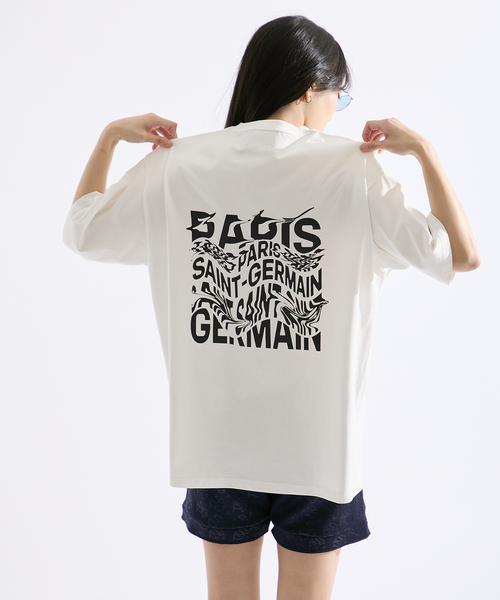 PARIS SAINT-GERMAIN(パリサンジェルマン)の「【Paris Saint-Germain / パリ・サン=ジェルマン】JP MONOCHROME ART TEE(Tシャツ/カットソー・メンズ・ホワイト/ブラック・X-LARGE/LARGE/MEDIUM/SMALL)」の1枚目の写真