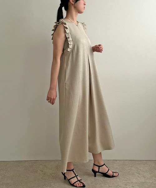 LHELBIE（レルビエ）の「タックスリーブワンピース（ワンピース・レディース・ライトベージュ/ブラック/ネイビー・M）」の18枚目の写真
