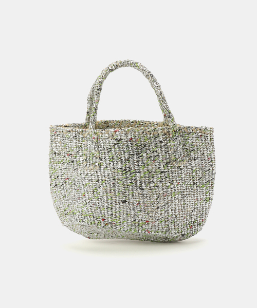 B.C STOCK(ベーセーストック)の「AFRICAN SQUARE/アフリカンスクエア プラサイザルバッグ S(ショルダーバッグ・レディース・シルバー/ガンメタ・FREE)」の4枚目の写真