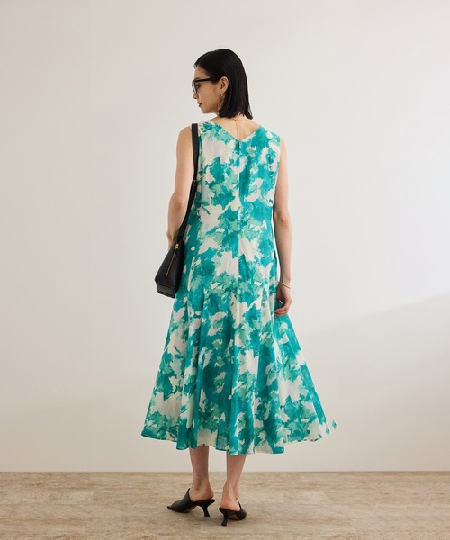 ROPE'（ロペ）の「【DEVEAUX（デヴォー）】Aラインフレアワンピース/洗える（ワンピース・レディース・ブラック/グリーン・36/38）」の20枚目の写真