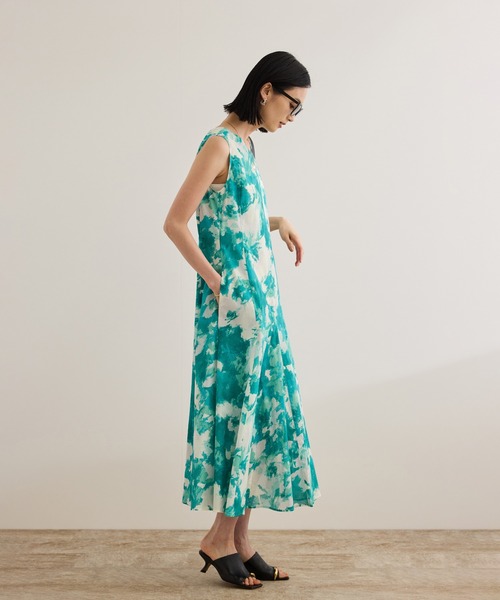 ROPE'（ロペ）の「【DEVEAUX（デヴォー）】Aラインフレアワンピース/洗える（ワンピース・レディース・ブラック/グリーン・36/38）」の21枚目の写真