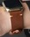 Fun & Daily�i�t�@���A���h�f�C���[�j�́uCow Leather Apple Watch Band / ���U�[�A�b�v���E�I�b�`�o���h�i�f�W�^���r���v�j�v�b�u���E��