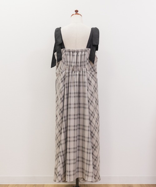 CLETTE(クレット)の「ショルダーリボン2WAYチェック柄ワンピース(ワンピース・レディース・サンドグレー/オフホワイト・LL/3L/4L)」の15枚目の写真