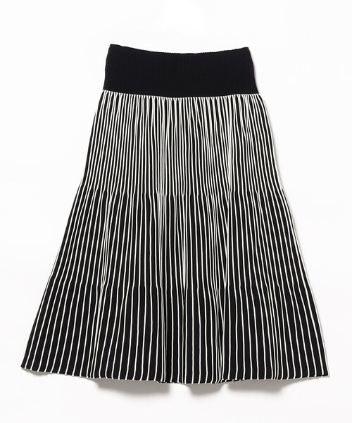 EFFE BEAMS(エッフェビームス)の「タックリブ フレアスカート(スカート・レディース・ブルー/その他・ONE SIZE)」の13枚目の写真