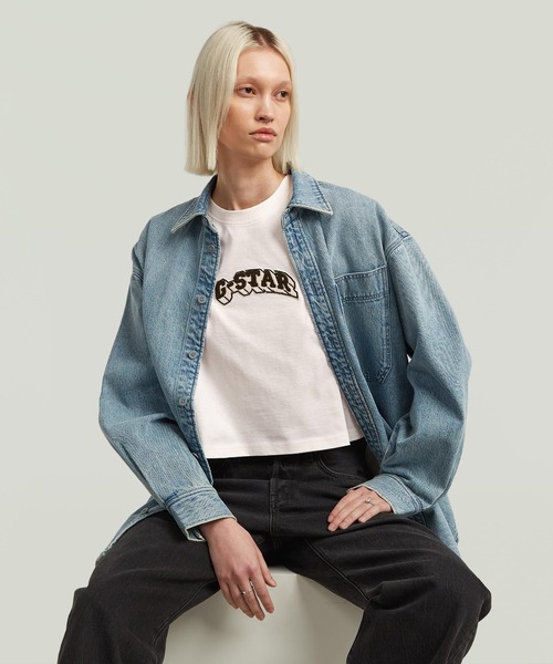 G-STAR(ジースター)の「Felt Logo Boxy T-Shirt/フェルトブランドロゴオーバーサイズボクシーフィットTシャツ(Tシャツ/カットソー・レディース・ダークブラック/オフホワイト・X-SMALL/SMALL/MEDIUM)」の4枚目の写真