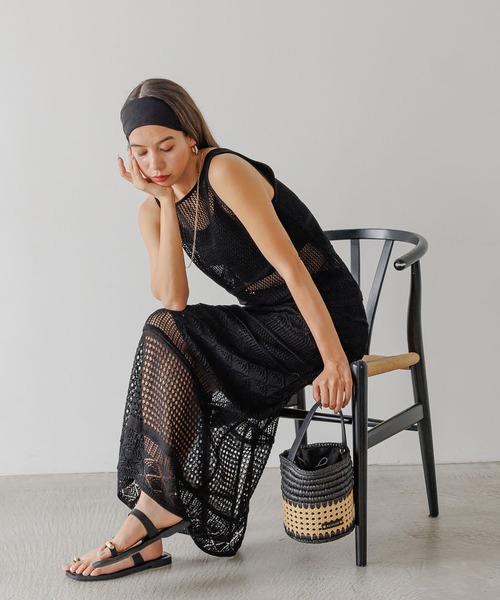 BAYFLOW（ベイフロー）の「透かし柄ニットベスト（ベスト・レディース・キャメル/アイボリー/ブラック・FREE）」の18枚目の写真