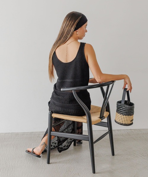 BAYFLOW（ベイフロー）の「透かし柄ニットベスト（ベスト・レディース・キャメル/アイボリー/ブラック・FREE）」の17枚目の写真