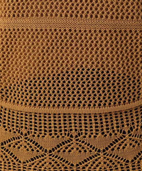 BAYFLOW（ベイフロー）の「透かし柄ニットベスト（ベスト・レディース・キャメル/アイボリー/ブラック・FREE）」の4枚目の写真