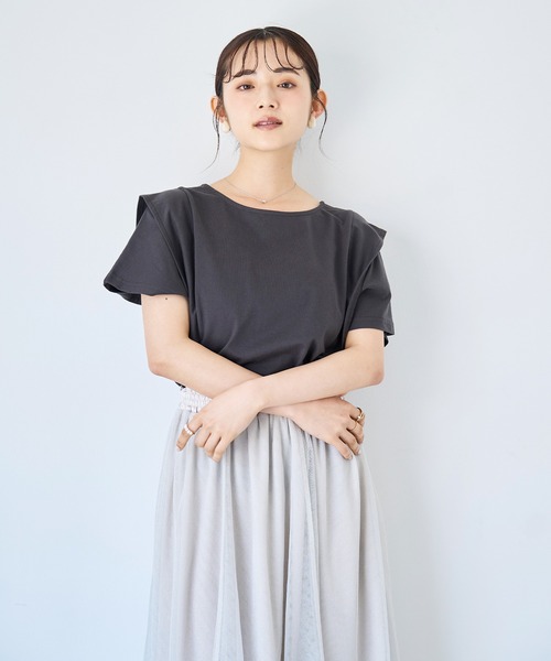 mil（ミル）の「ラッフルショルダーTシャツ 【587138】（Tシャツ/カットソー・レディース・ブラウン/オフホワイト/チャコールグレー・ONESIZE）」の15枚目の写真
