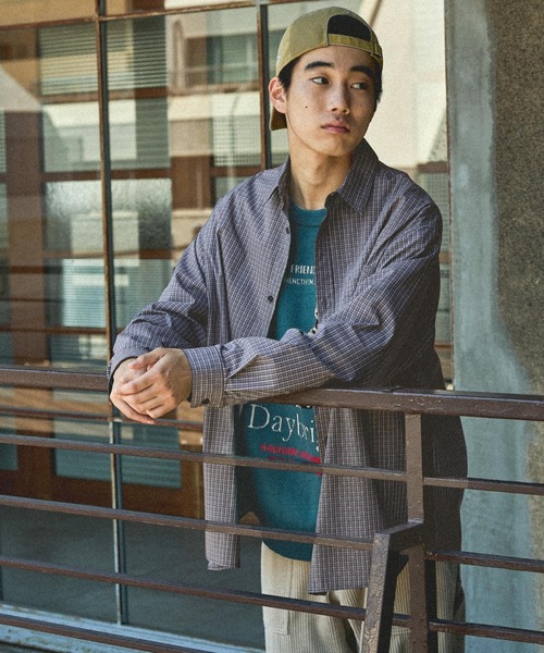 niko and...（ニコアンド）の「イージーケア柄ロングスリーブシャツ（シャツ/ブラウス・メンズ・グリーン/ベージュ/チャコール/サックスブルー/オフホワイト/グレー・MEDIUM/LARGE/BIG(L)）」の4枚目の写真