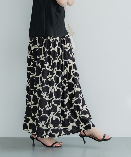 coca(coca)(コカ)の「スラブレーヨン花柄ギャザースカート(スカート・レディース・B/A・S/L/M)」の4枚目の写真