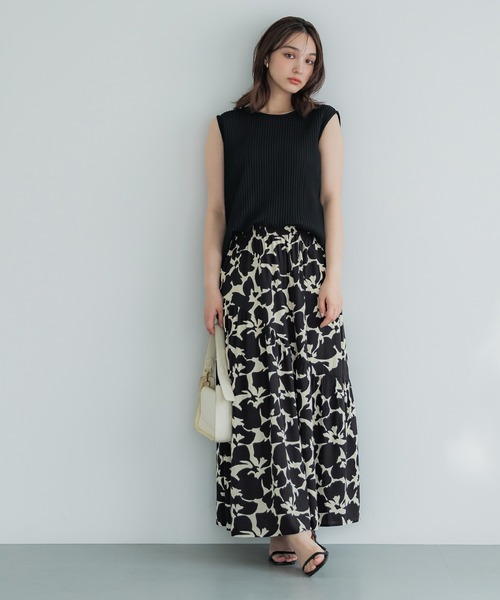 DOLCE&GABBANA ジャガード 花柄 スカート ブラック系 40 DOLCE&GABBANA ジャガード 花柄 スカート ブラック系 40