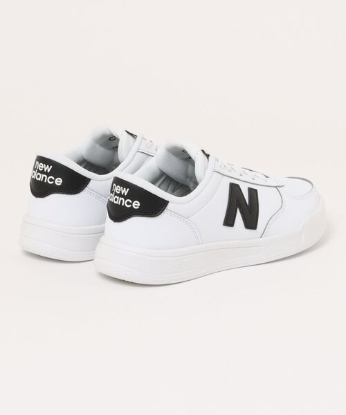 NEW BALANCE(ニューバランス)の「《New Balance》CT30(スニーカー・メンズ・ブラック/ホワイト×ホワイト/ホワイト・27.0cm/26.5cm/26.0cm/25.5cm/25.0cm/24.5cm/24.0cm/23.5cm/23.0cm/28.0cm/27.5cm/22.5cm)」の4枚目の写真