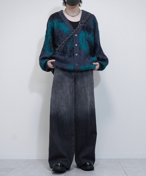 VELNUS(ベルナス)の「【VELNUS】Abstract Loose Shaggy Design Cardigan/アブストラクトルーズシャギーデザインカーディガン(カーディガン/ボレロ・メンズ・チャコールグレー/レッド/ブルー・L/M/S)」の11枚目の写真