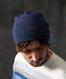 HIDEAWAYS NICOLE（ハイダウェイニコル）の「ロゴエンボスビーニー（ニットキャップ/ビーニー）」