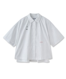 ドット et ブルーエンブロイダリーシャツ