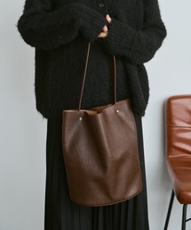 Libra Cue | ワンハンドルオーバルトート(ポーチ付き)(ショルダーバッグ)