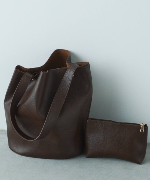 Libra Cue（リブラ キュー）の「ワンハンドルオーバルトート(ポーチ付き)（ショルダーバッグ・レディース・アイボリー/ブラック/ブラウン・FREE）」の7枚目の写真