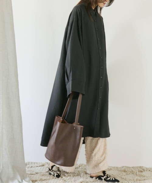 Libra Cue（リブラ キュー）の「ワンハンドルオーバルトート(ポーチ付き)（ショルダーバッグ・レディース・アイボリー/ブラック/ブラウン・FREE）」の17枚目の写真