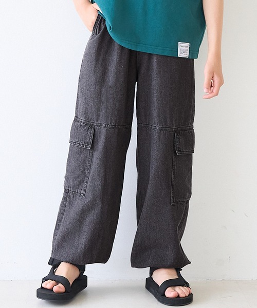 coca(coca)(コカ)の「キッズ ライトデニムカーゴパンツ(デニムパンツ・キッズ・ブラック/ライトブルー・120/130/140/150)」の1枚目の写真