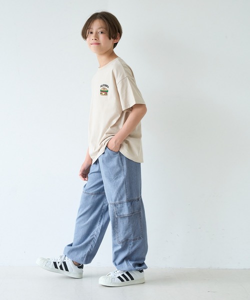 coca(coca)(コカ)の「キッズ ライトデニムカーゴパンツ(デニムパンツ・キッズ・ブラック/ライトブルー・120/130/140/150)」の17枚目の写真