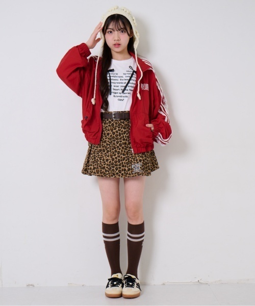 by LOVEiT(バイラビット)の「レースラインパーカー(ブルゾン・キッズ・レッド/グレー/ブラック・140cm/150cm/130cm/160cm/120cm)」の4枚目の写真