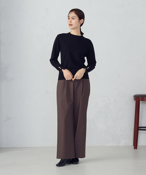 COMME CA ISM（コムサイズム）の「【ウォッシャブル】ベーシック　袖ボタンニット（ニット/セーター・レディース・ホワイト/ベージュ/レッド/ブラック・LARGE/MEDIUM）」の11枚目の写真