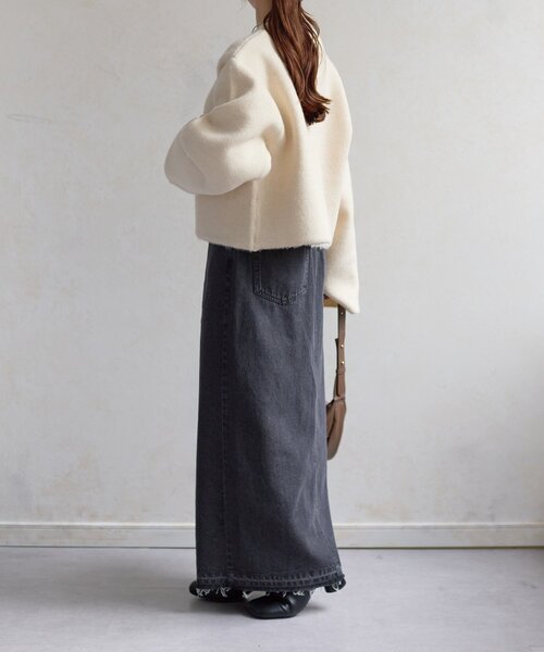 Thevon(ゼボン)の「GOLDボタンニットジャケット(ブルゾン・レディース・アイボリー/グレー/キャメル・FREE)」の9枚目の写真