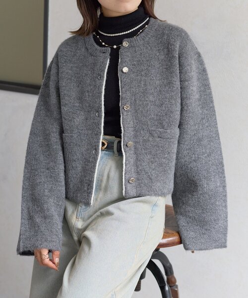 Thevon(ゼボン)の「GOLDボタンニットジャケット(ブルゾン・レディース・アイボリー/グレー/キャメル・FREE)」の12枚目の写真