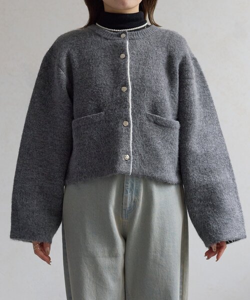 Thevon(ゼボン)の「GOLDボタンニットジャケット(ブルゾン・レディース・アイボリー/グレー/キャメル・FREE)」の17枚目の写真