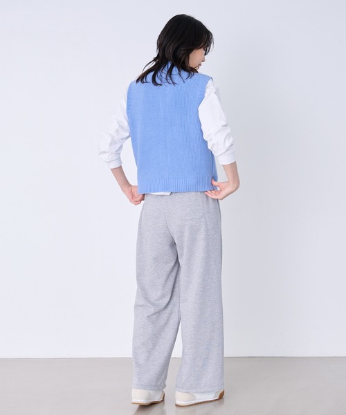 Arnold Palmer（アーノルドパーマー）の「ダブルオープンジップ ニットベスト（ベスト・レディース・スカイブルー/ブラック/アイボリー・L/M/S）」の11枚目の写真