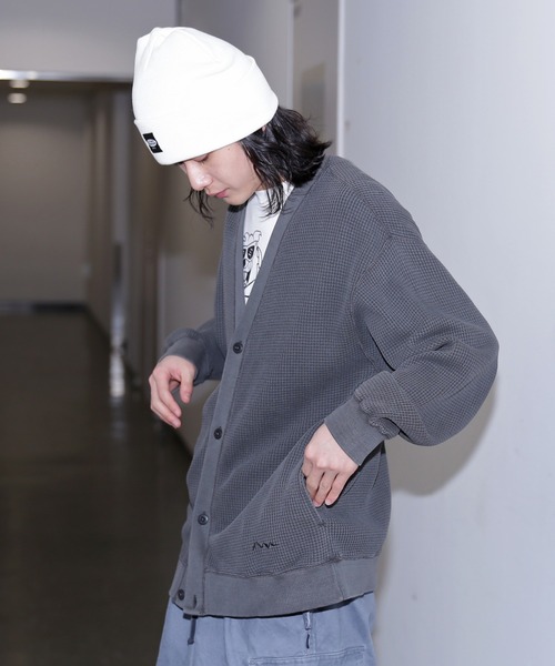 MANASTASH（マナスタッシュ）の「MANASTASH/マナスタッシュ/HEAVY SNUG THERMAL CARDIGAN（カーディガン/ボレロ・メンズ・ブラック/ワイン/ホワイト/ライトグレー・L/M/S/XL）」の5枚目の写真