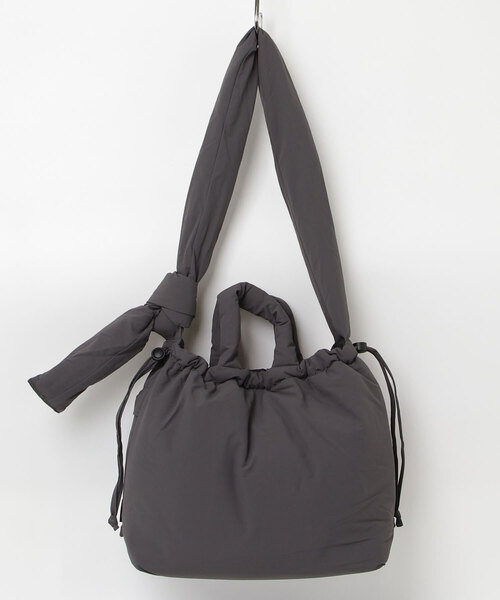 ADAM PATEK(アダムパテック)の「【ADAMPATEK/アダムパテック】padding helmet bag 中綿ヘルメットバッグ(トートバッグ・メンズ・ブラック/グレー・FREE)」の5枚目の写真