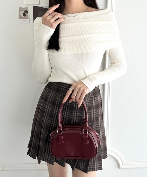 wears(ウェアーズ)の「オフショルニットトップス(ニット/セーター・レディース・アイボリー/ブラック/チャコールグレー/ホワイト/ライトグレー/ベージュ・FREE)」の15枚目の写真