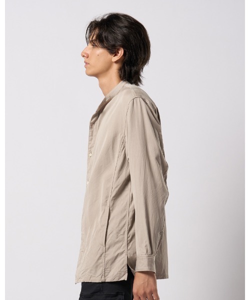 wjk(ダヴルジェイケイ)の「band collar shirt coat(シャツ/ブラウス・メンズ・ブラック/グレイッシュベージュ/オフホワイト・SMALL/MEDIUM/LARGE/X-LARGE)」の5枚目の写真