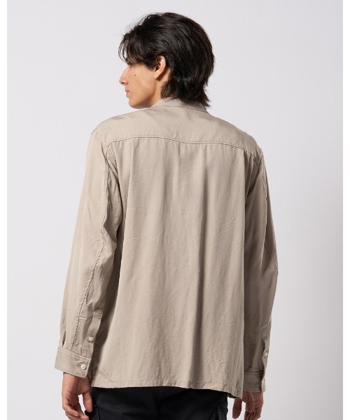 wjk(ダヴルジェイケイ)の「band collar shirt coat(シャツ/ブラウス・メンズ・ブラック/グレイッシュベージュ/オフホワイト・SMALL/MEDIUM/LARGE/X-LARGE)」の6枚目の写真