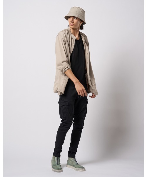 wjk(ダヴルジェイケイ)の「band collar shirt coat(シャツ/ブラウス・メンズ・ブラック/グレイッシュベージュ/オフホワイト・SMALL/MEDIUM/LARGE/X-LARGE)」の19枚目の写真