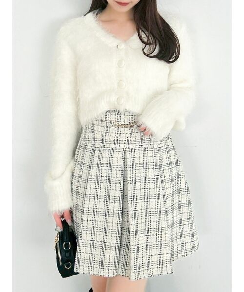 dazzlin（ダズリン）の「ルミナスカラーショートカーディガン（カーディガン/ボレロ・レディース・ピンク/イエロー/チャコールグレー/ブルー/オフホワイト・FREE）」の2枚目の写真