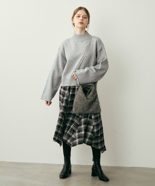 Clum（クルム）の「クラシックチェックアシンメトリーミモレ丈スカート（スカート・レディース・ブラウン系/ブラック系・MEDIUM/SMALL）」の11枚目の写真