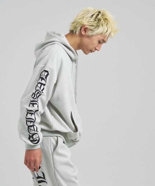 GALLIS ADDICTION（ガリスアディクション）の「GA SUEDE OE刺繍 ZIP-HOODIE（パーカー・メンズ・アイボリー/ブラック・M/L）」の6枚目の写真