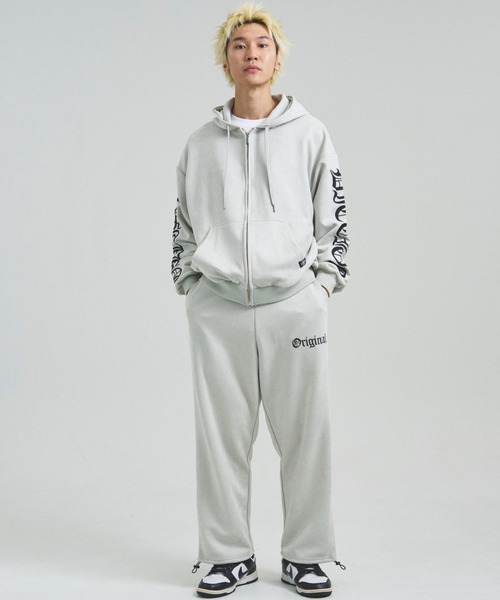 GALLIS ADDICTION（ガリスアディクション）の「GA SUEDE OE刺繍 ZIP-HOODIE（パーカー・メンズ・アイボリー/ブラック・M/L）」の10枚目の写真