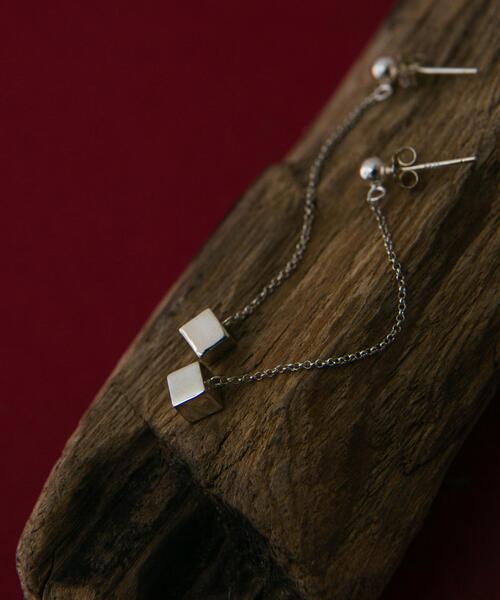 SMELLY so　cube chainpierce