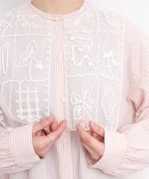 l'atelier du savon | _いちごコード刺繍　しかく衿チュニックブラウス(シャツ/ブラウス)