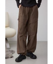 AZUL by moussy | 裾ドロストナイロンカーゴポケットパンツ(カーゴパンツ)